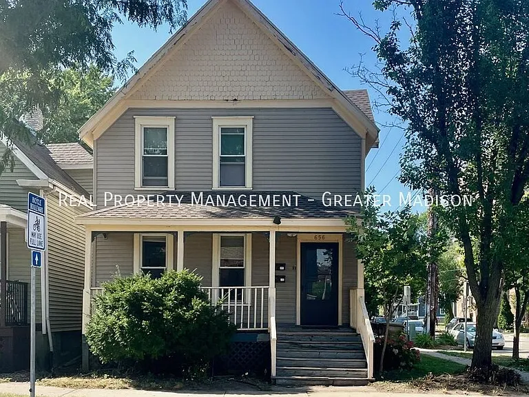 656 E Mifflin St #1 — Photo 1