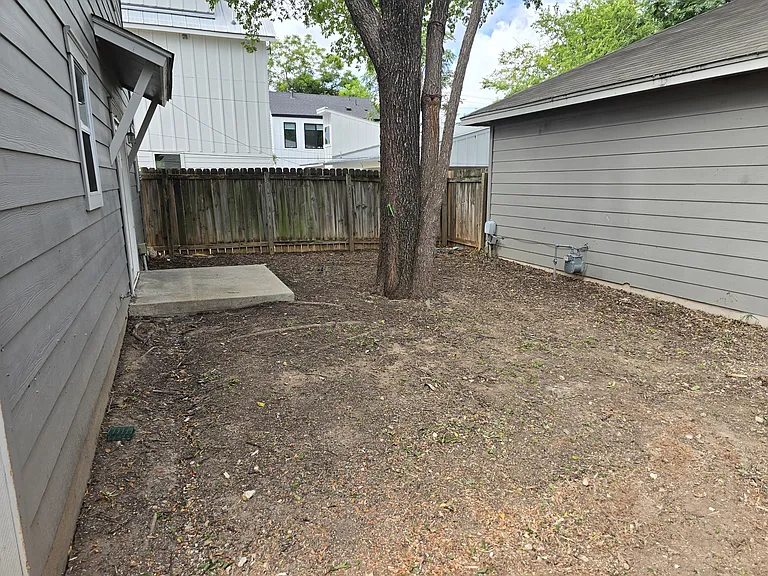 1604 Singleton Ave — Photo 28
