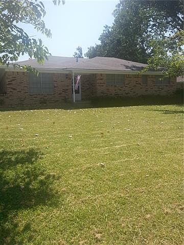 1st image of 3806 Skyline Dr
