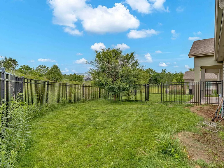 3327 Merced Dr — Photo 29
