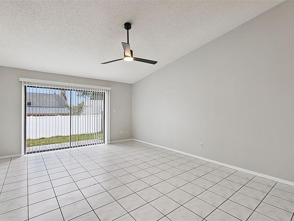 5th image of 1008 Olliff Way