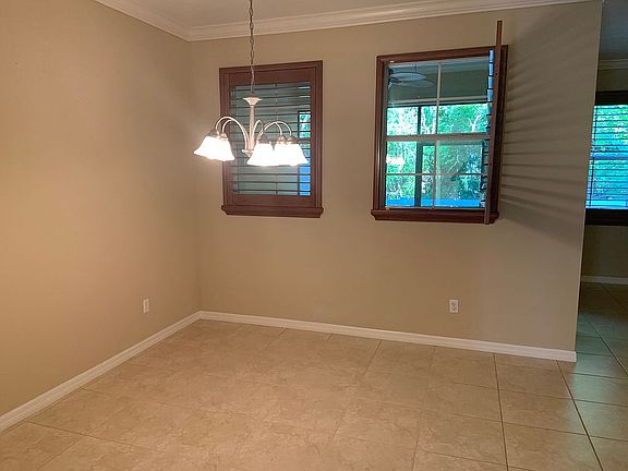 4th image of 311 Terracina Dr