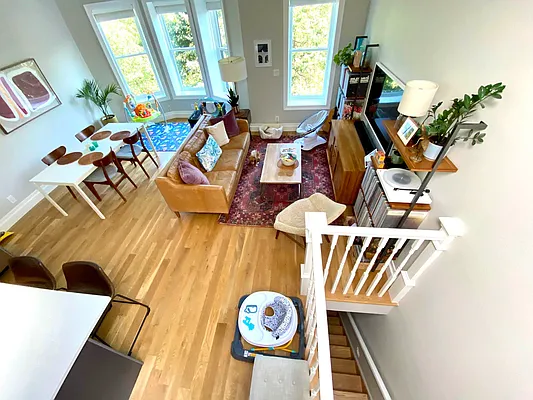 Rented by Lang Realty LLC | media 4