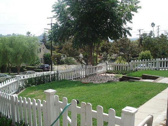 3rd image of 837 N Avenue 66