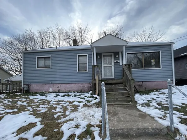 1127 Putnam St, Alton, IL 62002