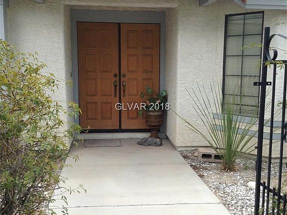 3rd image of 6831 Tree Haven Ct