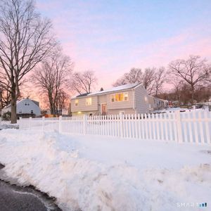 47 Dix Street, West Haven, CT, 06516