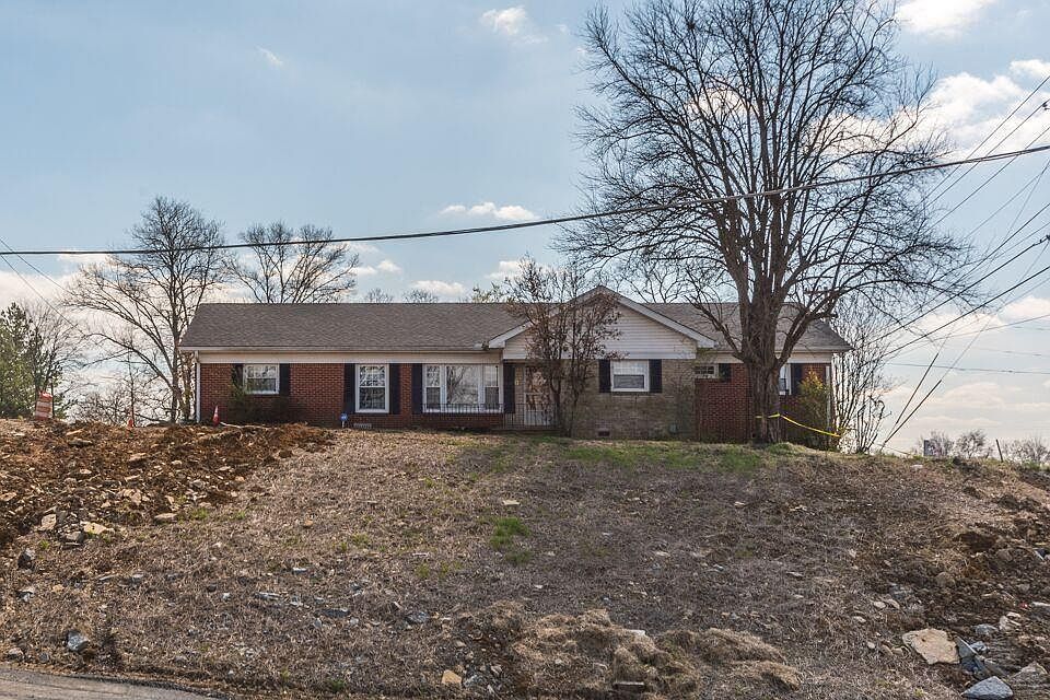 1st image of 109 Lorraine Dr
