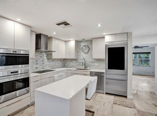 5961 NE 3rd Ave, Oakland Park, FL 33334
