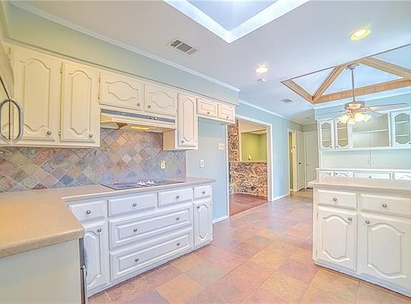 4th image of 1804 Crooked Ln