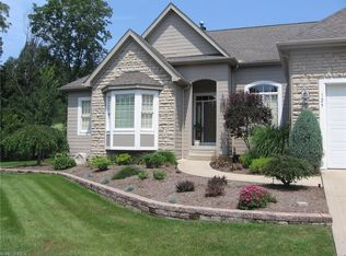 125 Hampton Ct, Bratenahl, OH