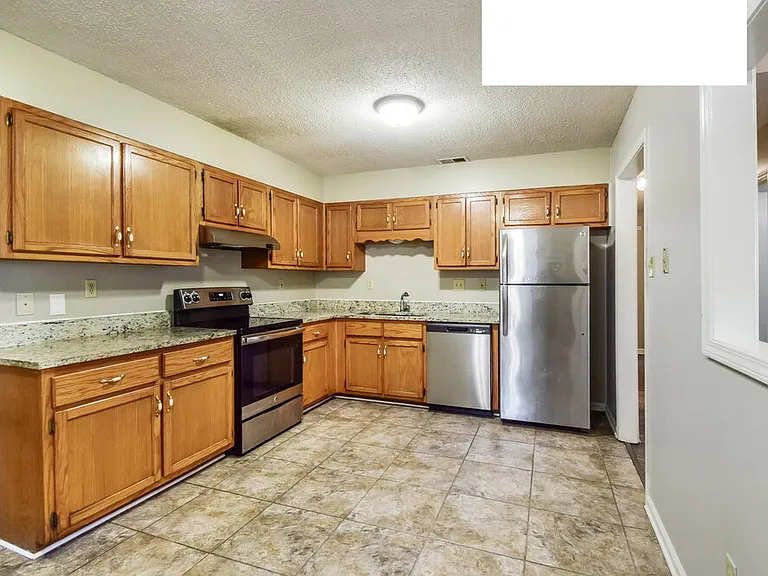 6763 Ashland Dr — Photo 8