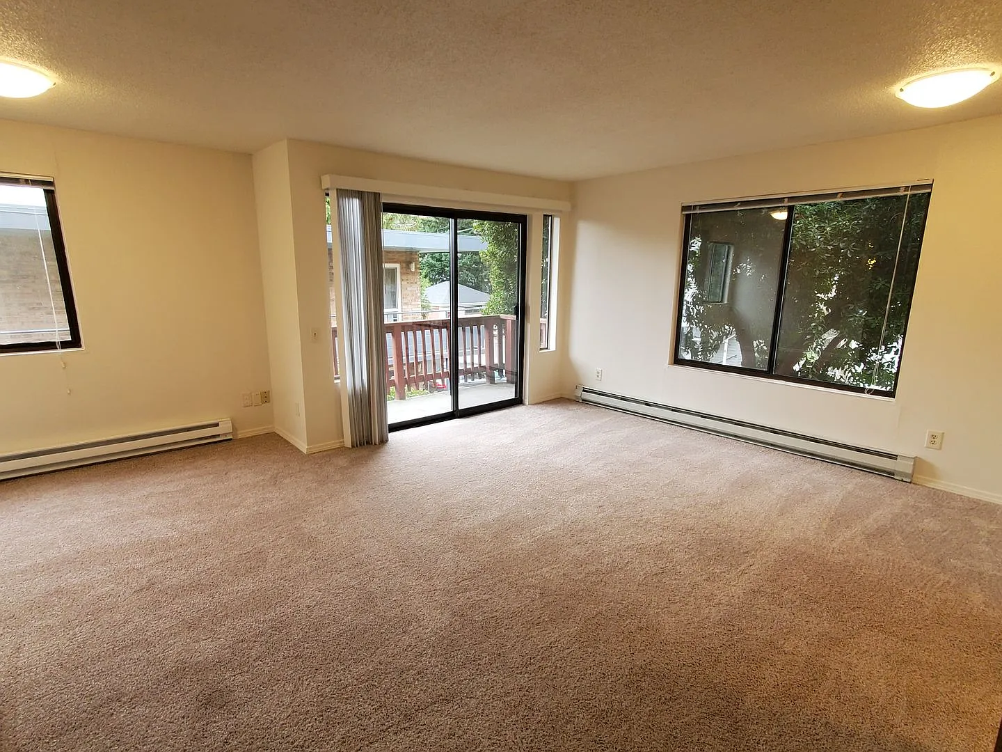 Sands Apartments — Photo 2