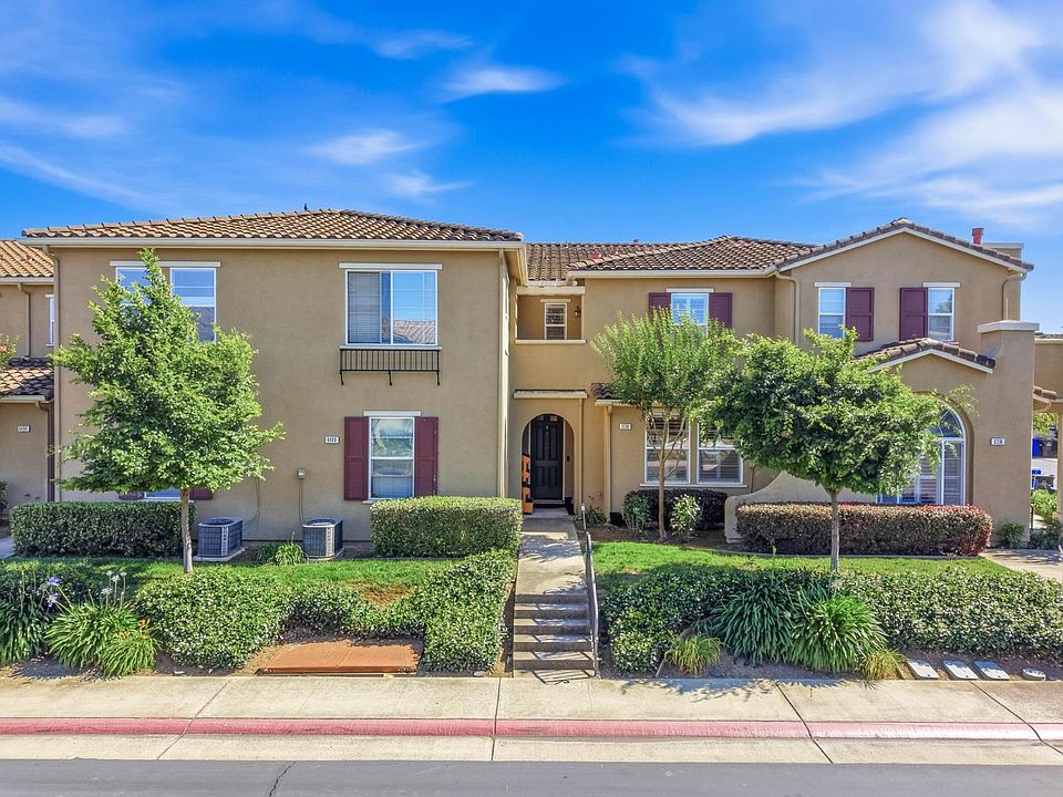 1st image of 8398 Crystal Walk Cir