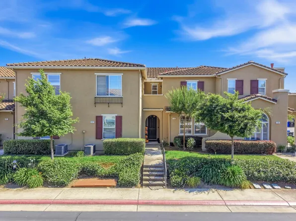 8398 Crystal Walk Cir, Elk Grove, CA 95758