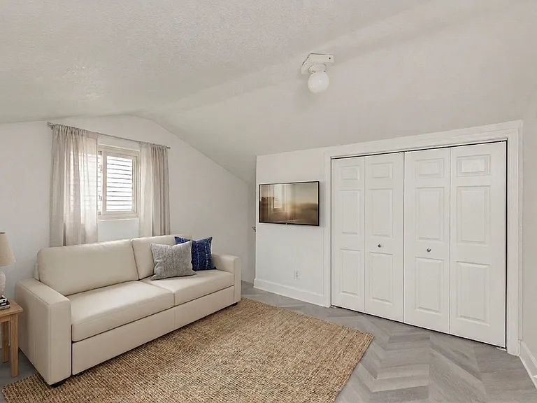 5020 NE Alberta St #B — Photo 2
