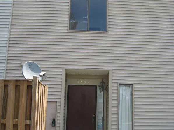 8688 Village Sq Unit 14/8688, Alexandria, VA 22309