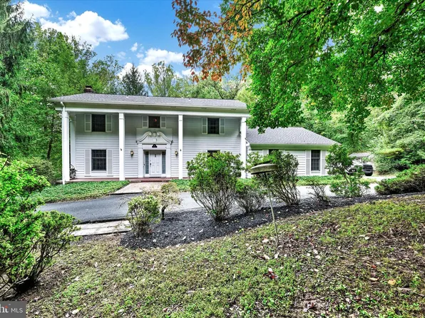 11114 Old Carriage Rd, Glen Arm, MD 21057