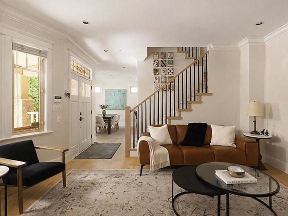5th image of 2515 W 6th Ave