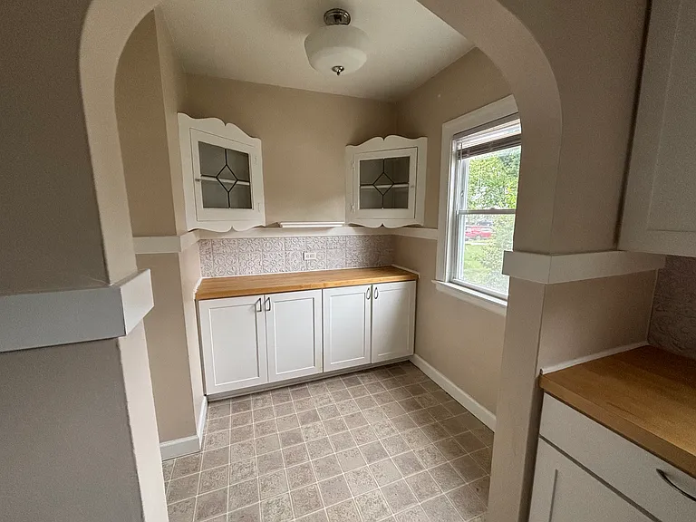 209 W Dudley St #1 — Photo 4
