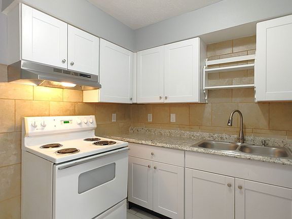 5th image of 179 Monte Alto Pl NE APT 2
