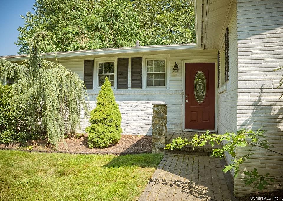 16 Applewood Rd, Branford, CT 06405 MLS 170587716 Zillow