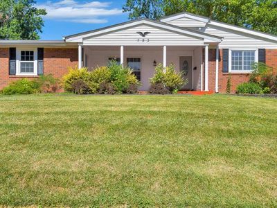 785 Meadowgrass Dr, Florissant, MO, 63033