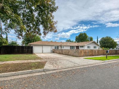 5258 N Augusta St, Fresno, CA, 93710