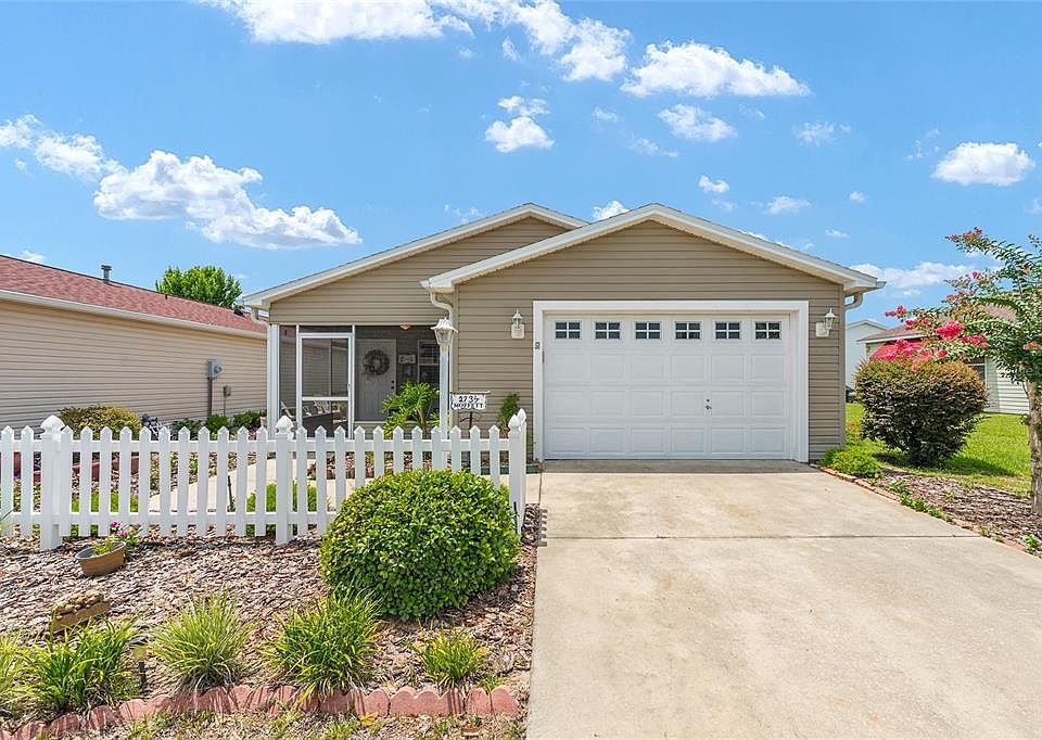 1st image of 2734 Moncayo Ave