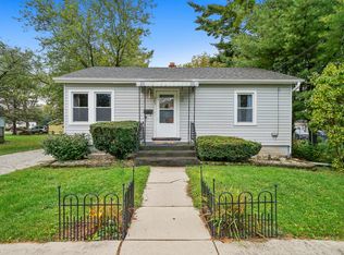 305 Anderson St, Harvard, IL 60033