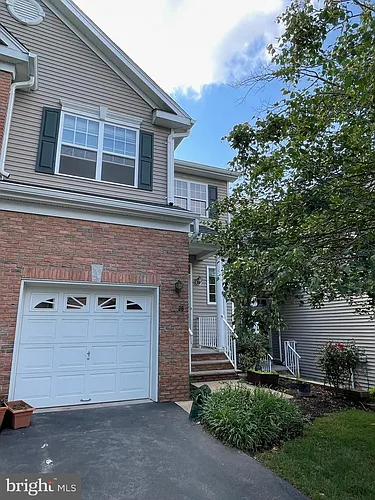 36 Hoover Ave Photo 1