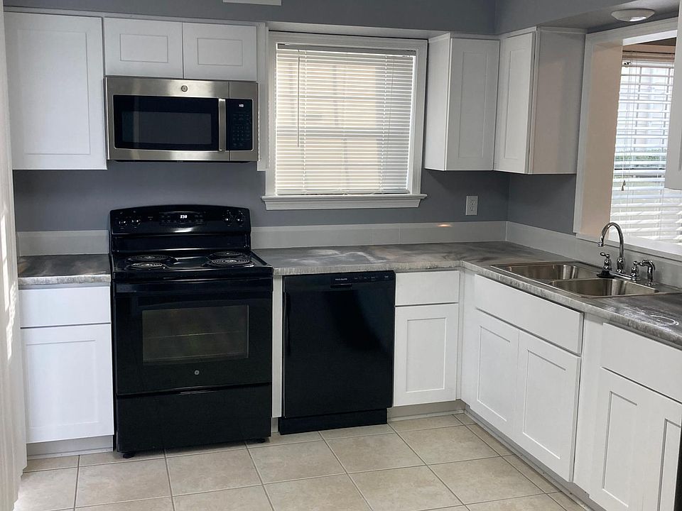 1st image of 356 Thorncliff Dr