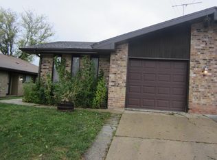 116 Innsbrook Dr, Streamwood, IL 60107