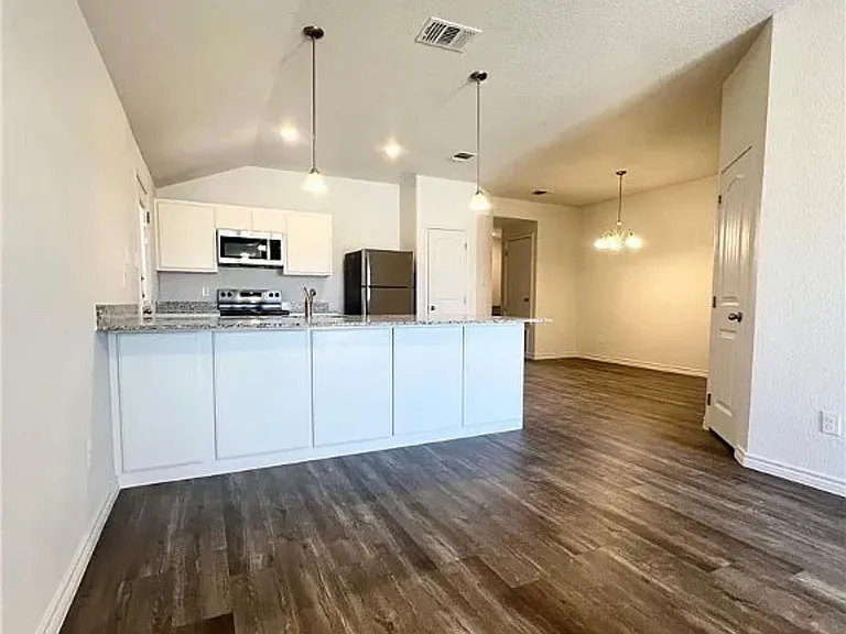 113 Dolphin Dr #1 — Photo 9