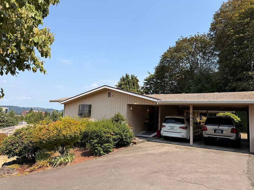 1st image of 214 19th Ave SE #A