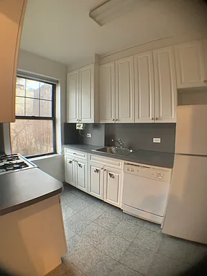 Rented by Bond New York | media 24