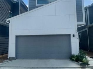 10213 Las Nubes Ave, Houston, TX 77075