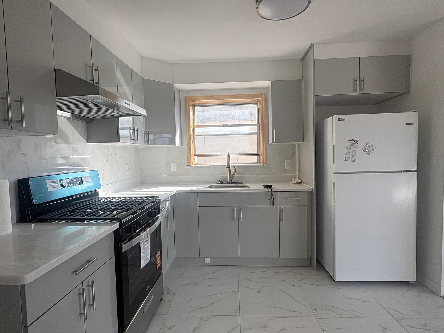 8671 21st Ave — Photo 3