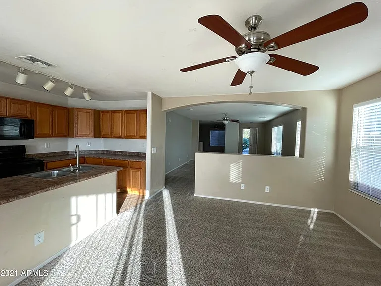 806 S 111th Dr — Photo 8