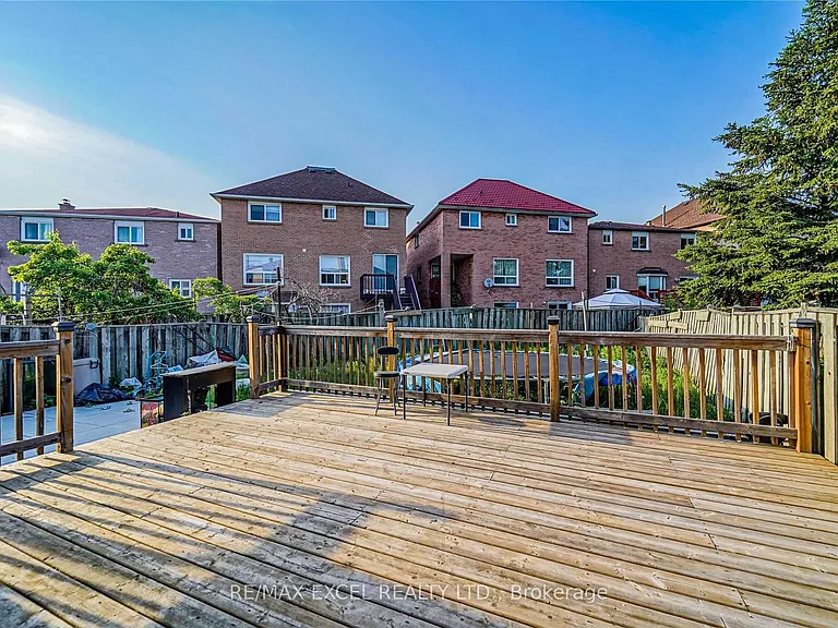 47 Whiteleaf Cres #UPPER — Photo 27