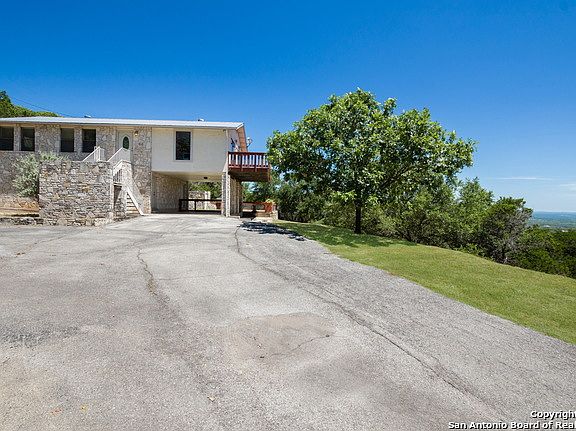 2nd image of 134 Sabine Rd