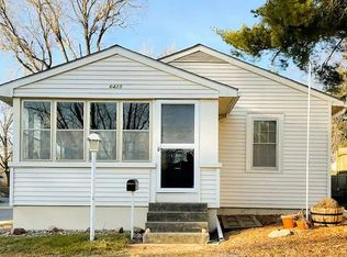6425 Elmcrest Dr, Windsor Heights, IA 50324