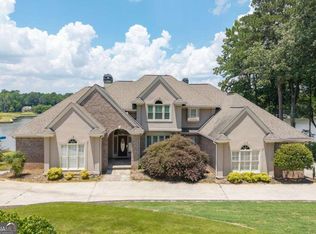 2220 Emerald Dr, Jonesboro, GA 30236