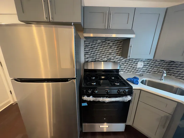 1635 W Girard Ave #3R — Photo 8