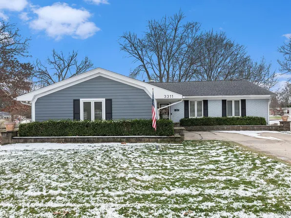 3311 Wormer Dr, Waterford, MI 48329