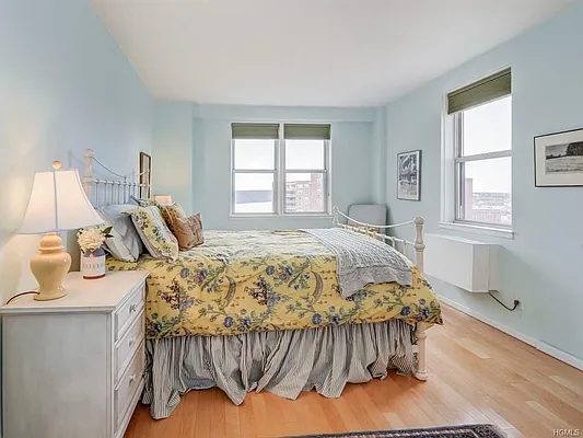 Sold by Robert E. Hill  | media 22