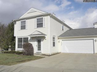 26160 Hawthorne Ct UNIT 2A, Olmsted Falls, OH 44138