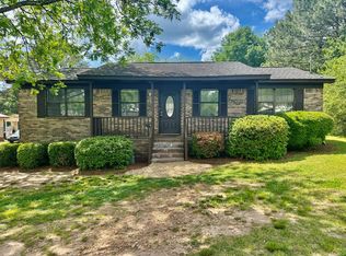 107 Mountain View Ct, Hamilton, GA 31811