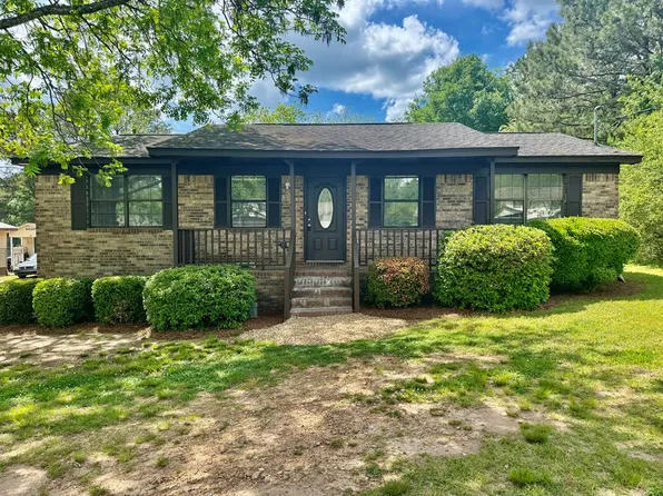 107 Mountain View Ct, Hamilton, GA 31811