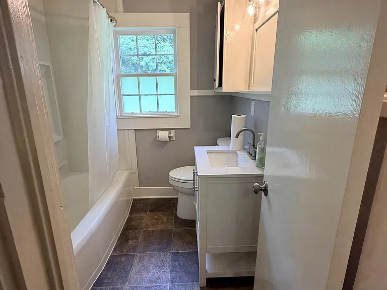 430 N Orange Ave — Photo 14